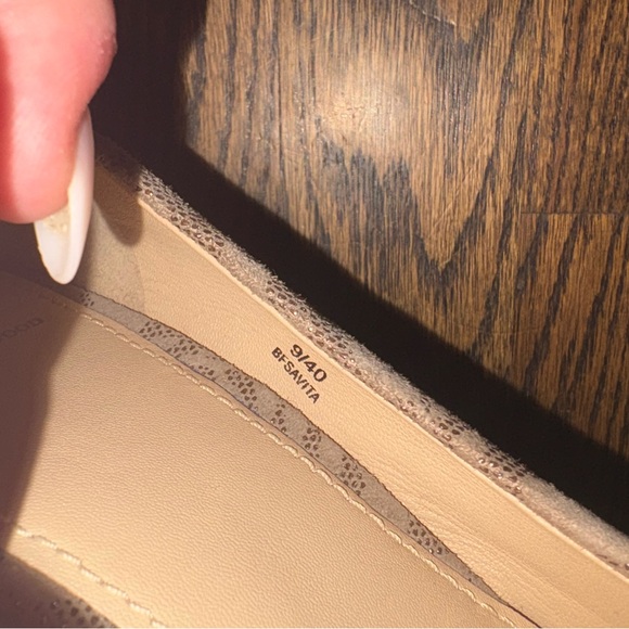 Brian Atwood Savita Taupe Suede Glitter Floral Platform Pumps Heels Size 9 - Picture 9 of 10